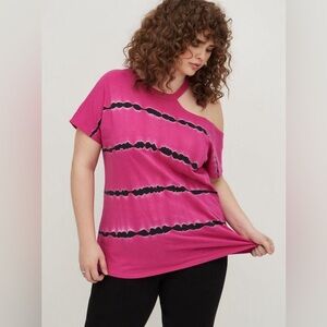 Torrid Lovesick cold shoulder tee women’s size 2X